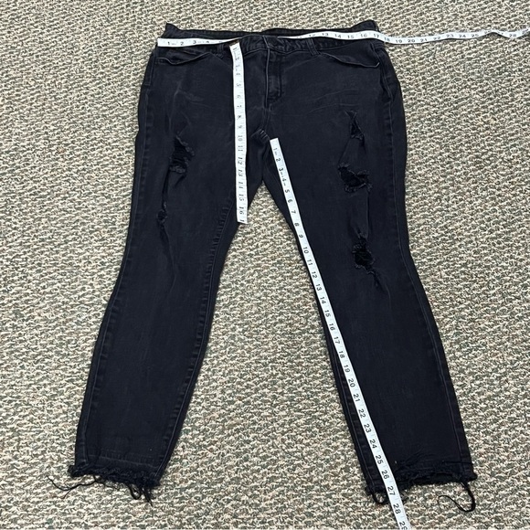 Belle + Skye Black Skinny Distressed Rough Hem Jeans Size 16 Women’s - Picture 4 of 5